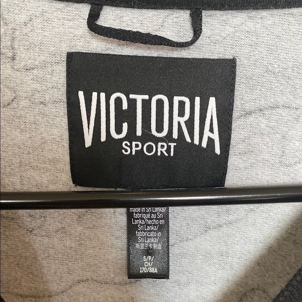 Victoria's Secret Sport Cropped Camouflage Sweatshirt - Picture 3 of 5